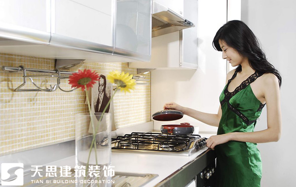 <a href=http://www.ragemeta.com/anli/ target=_blank class=infotextkey>合肥工裝</a>公司